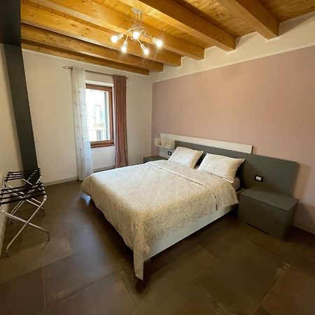 Dimora Rosso San Zeno - Wifi Veloce E Adatto Per Famiglie Verona Luaran gambar