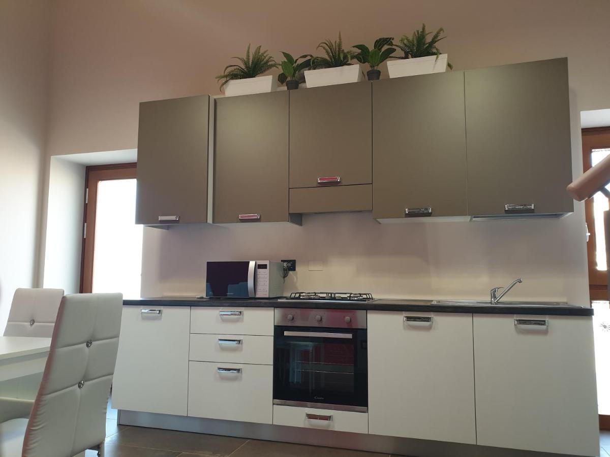 Dimora Rosso San Zeno - Wifi Veloce E Adatto Per Famiglie Verona Luaran gambar