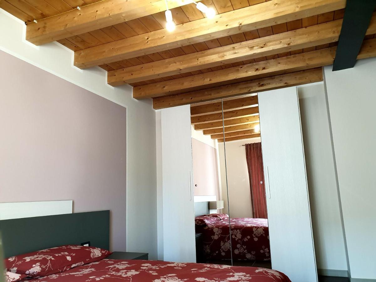 Dimora Rosso San Zeno - Wifi Veloce E Adatto Per Famiglie Verona Luaran gambar