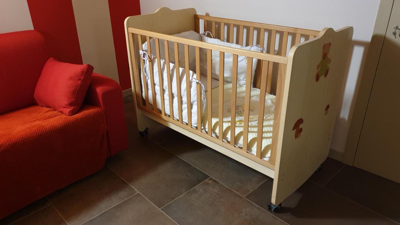 Dimora Rosso San Zeno - Wifi Veloce E Adatto Per Famiglie Verona Luaran gambar