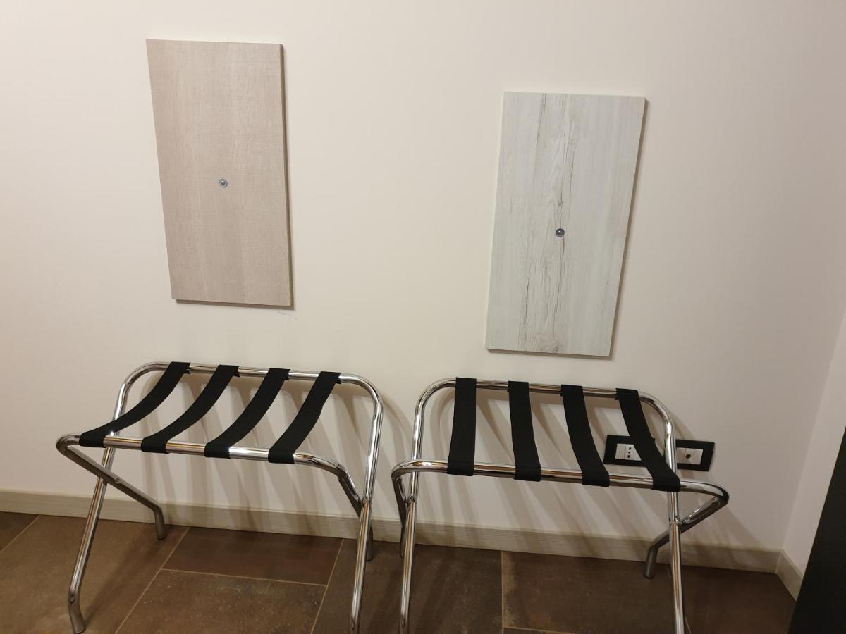 Dimora Rosso San Zeno - Wifi Veloce E Adatto Per Famiglie Verona Luaran gambar